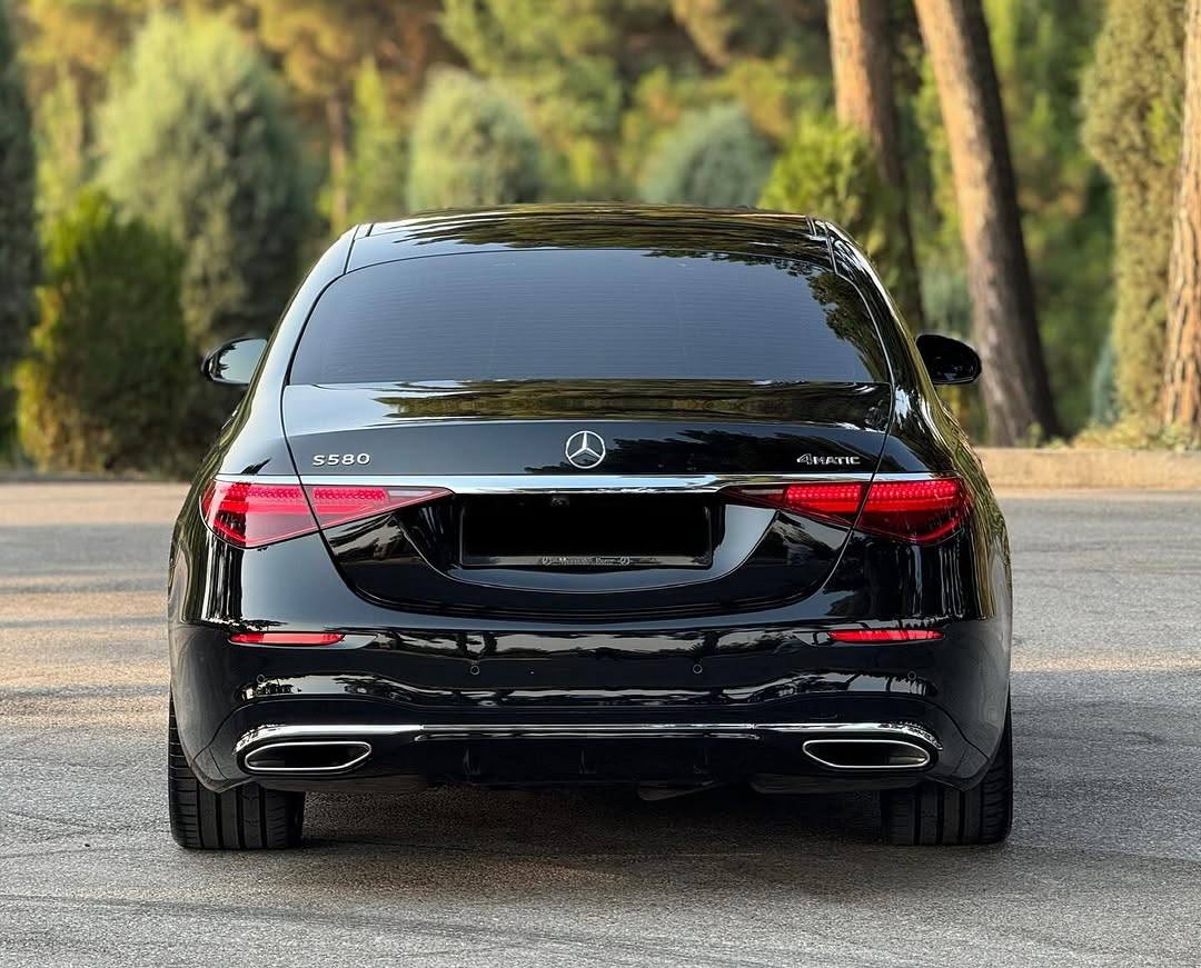 EXECUTIVE SEDAN