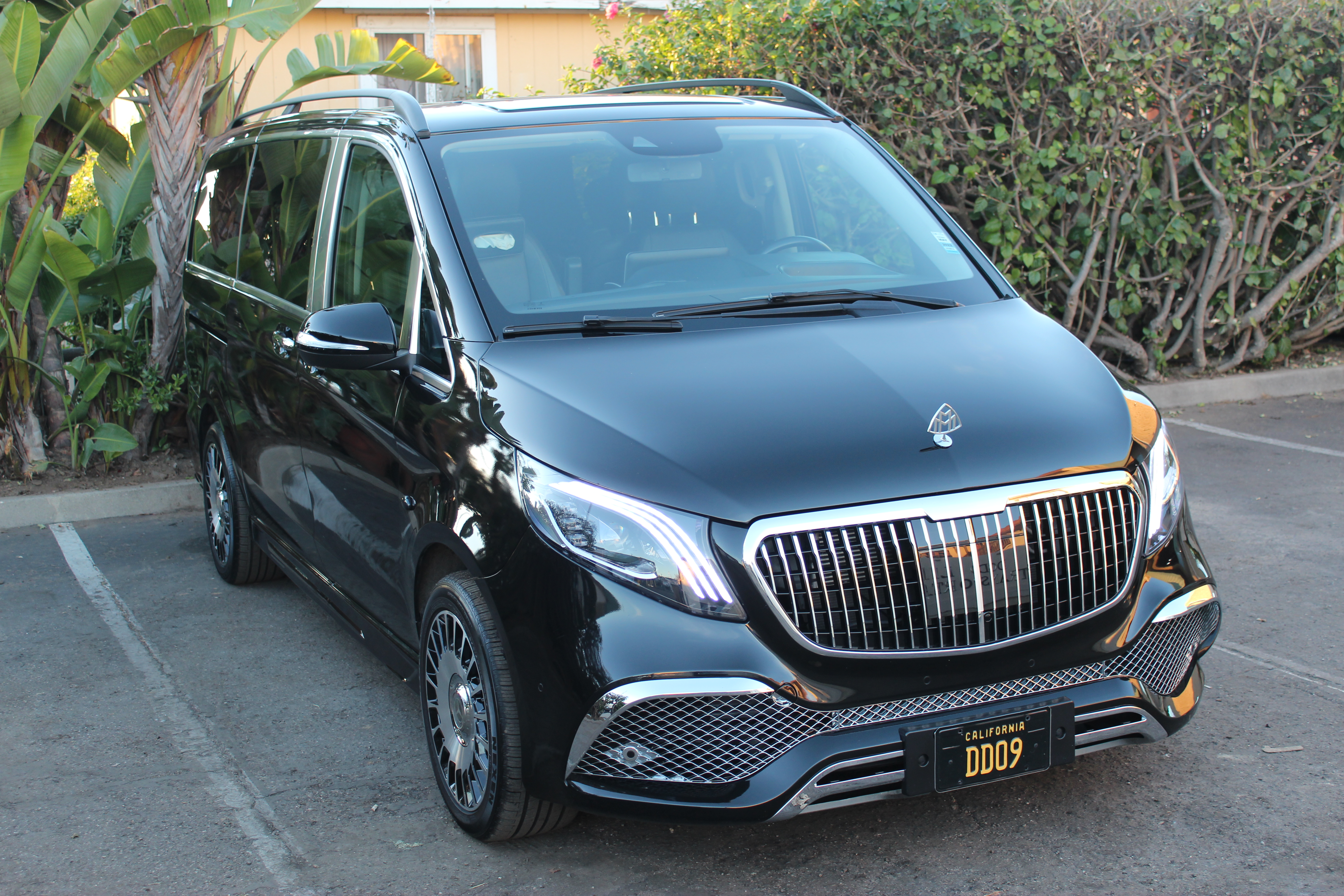 EXCLUSIVE (CEO) Van - Maybach